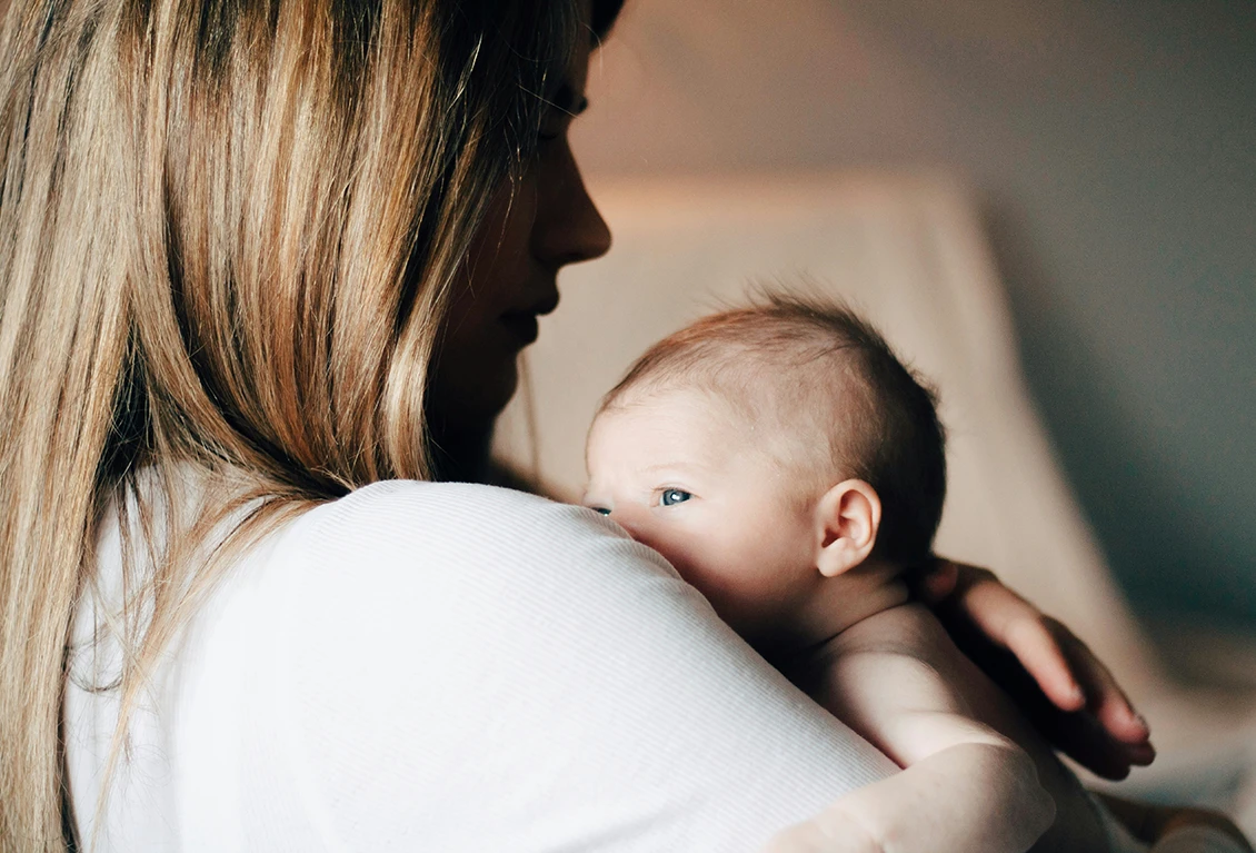66,7% de padres no usó su permiso postnatal parental porque pensó que sería mal evaluado en su trabajo